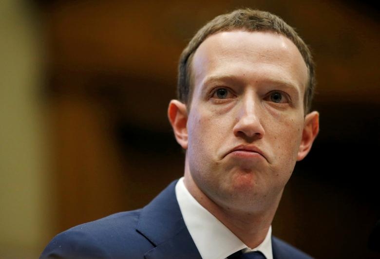 AI của Meta nói Mark Zuckerberg là người xấu